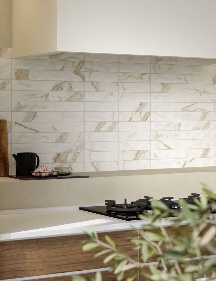 Marca Corona - Scultorea -Calacatta Oro FIno 6x24 cm